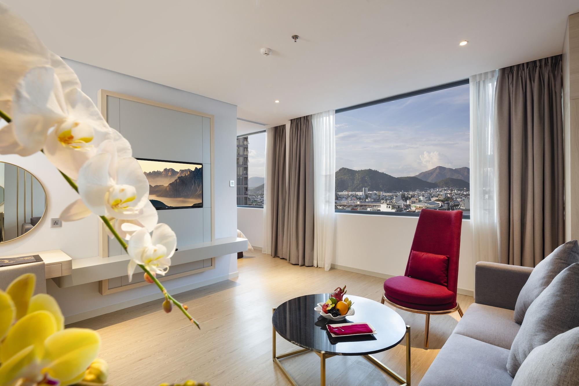 Dqua Hotel Nha Trang Exterior photo