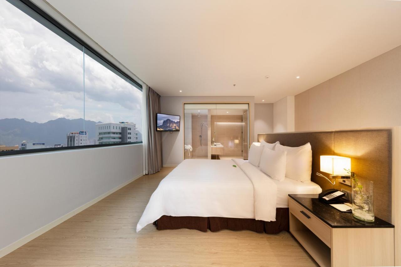 Dqua Hotel Nha Trang Exterior photo