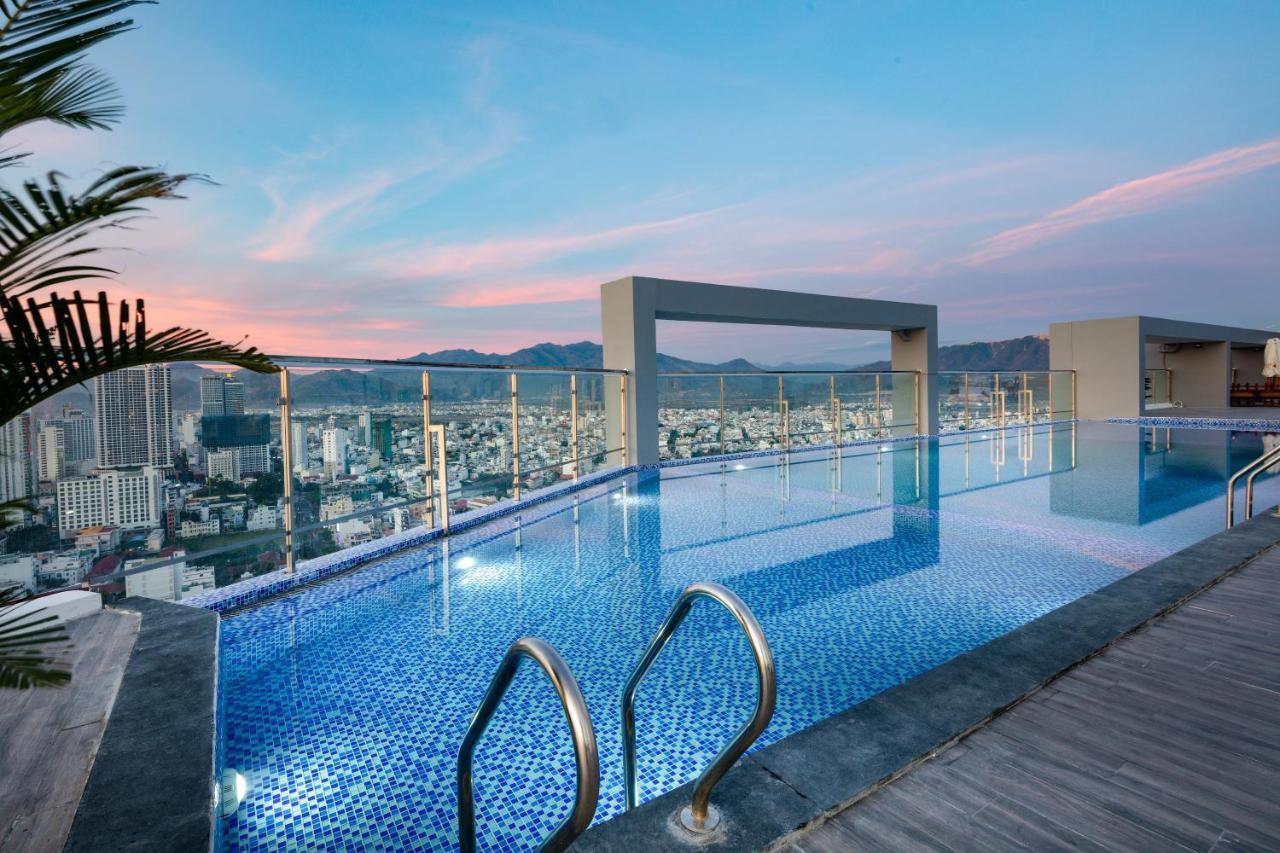 Dqua Hotel Nha Trang Exterior photo