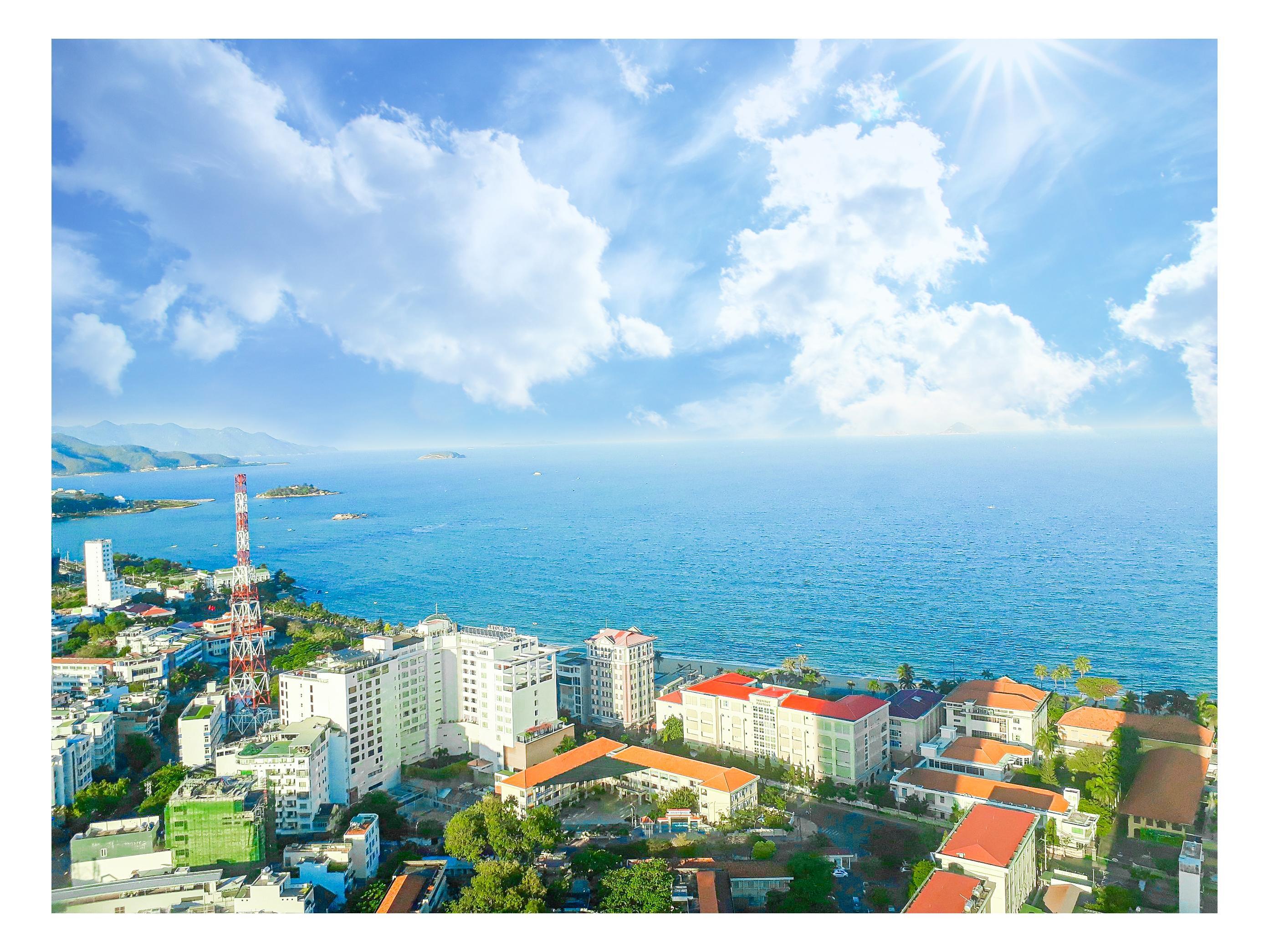 Dqua Hotel Nha Trang Exterior photo