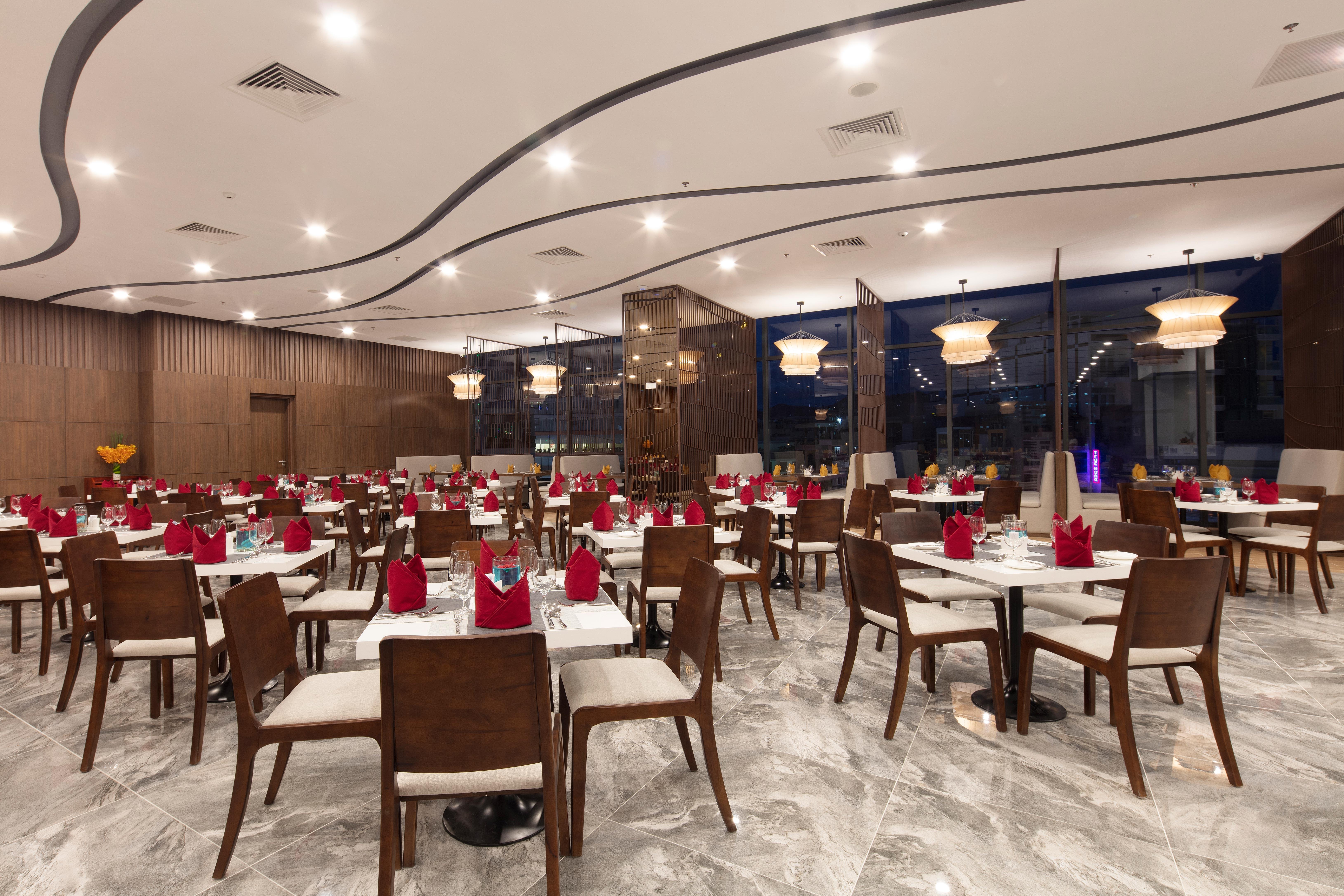 Dqua Hotel Nha Trang Exterior photo