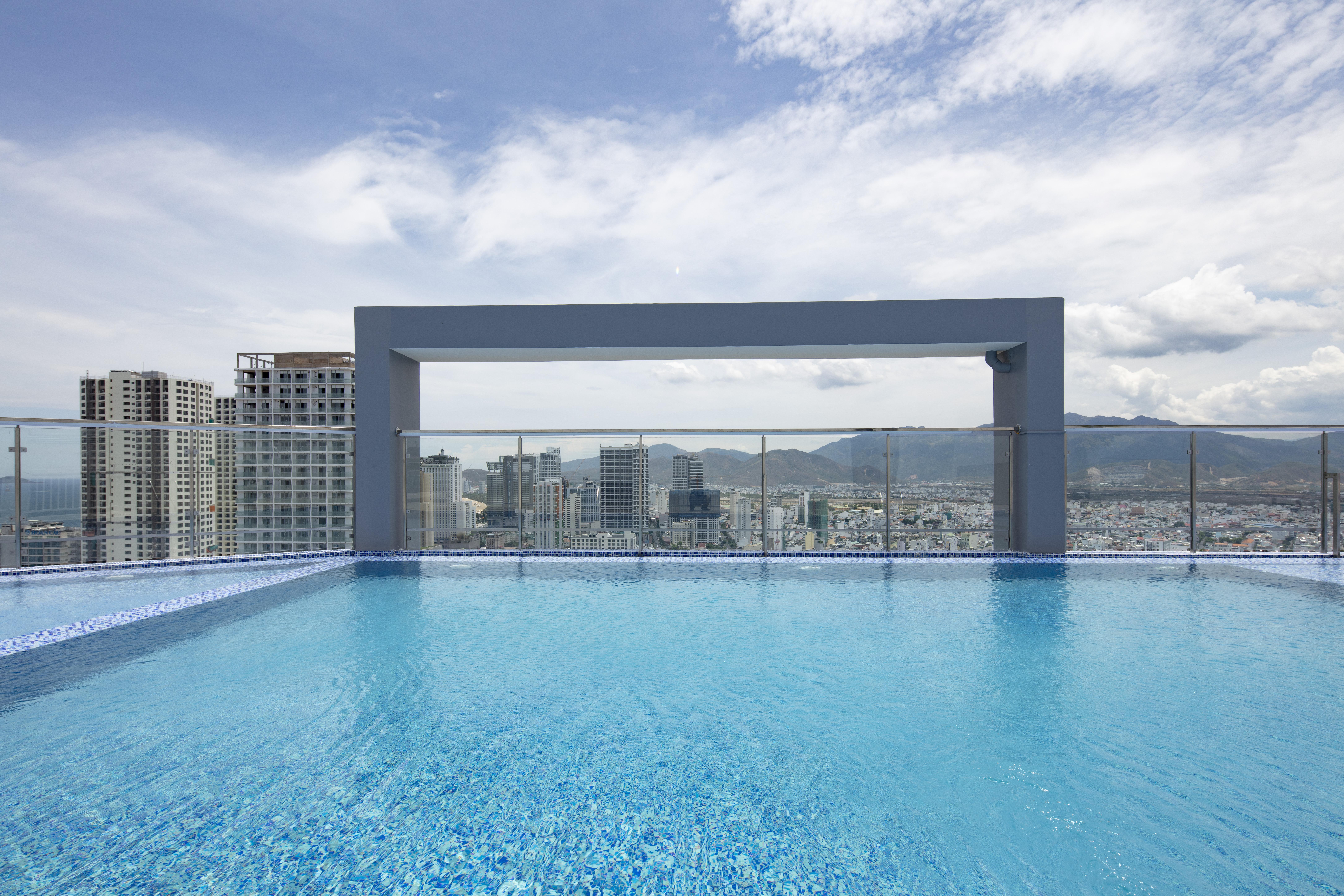 Dqua Hotel Nha Trang Exterior photo