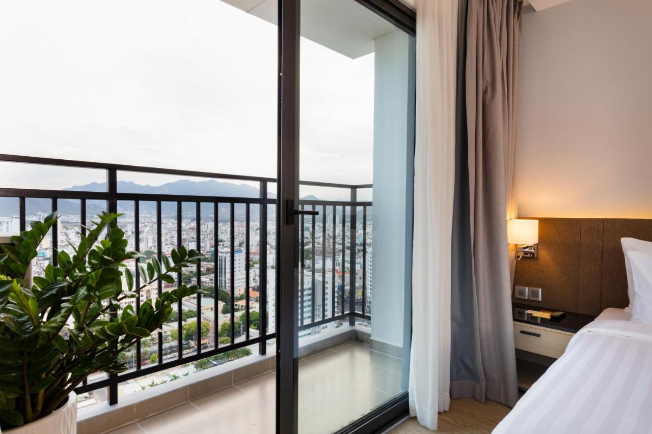 Dqua Hotel Nha Trang Exterior photo